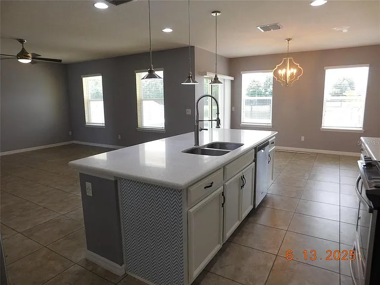 3199 Turret Dr — Photo 15