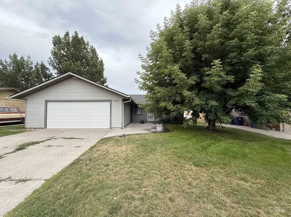 109 Mountain View Dr, Jerome, ID 83338