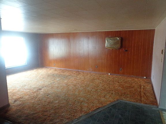 3rd image of 3533 Kings Rd