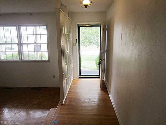 5th image of 5371 Sir Barton Dr