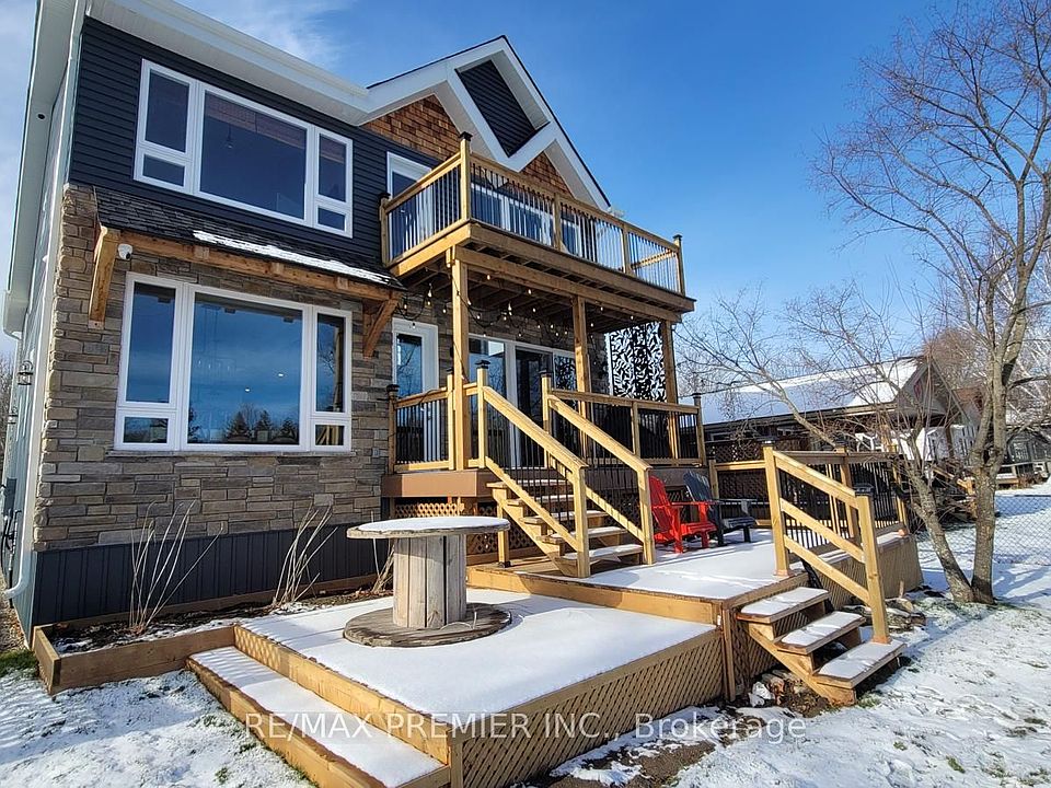2nd image of 1651 Peninsula Point Rd