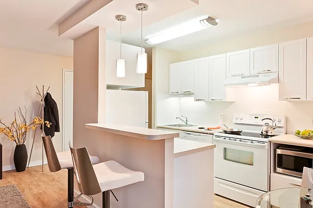 253 Edison Ave #6 — Photo 5