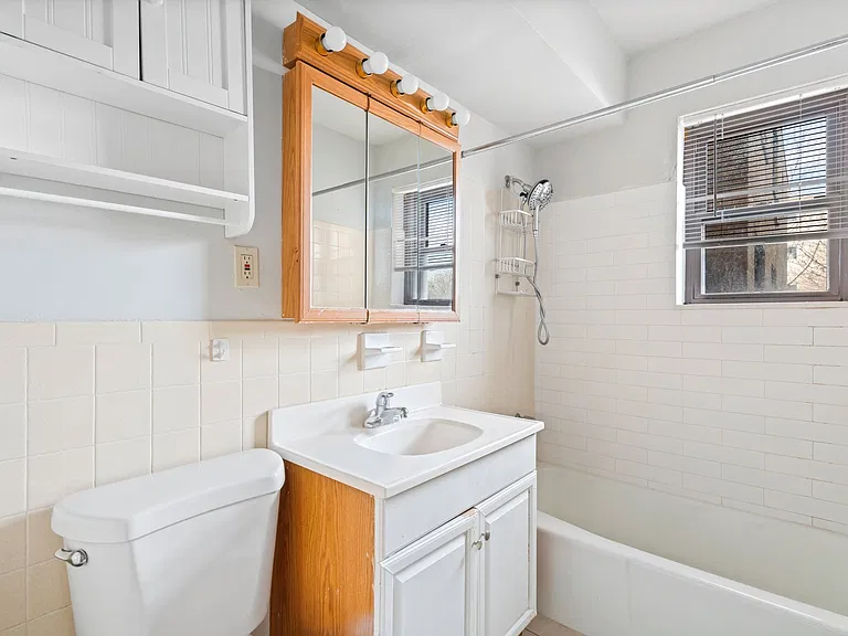 300 Lookout Ave #C4 — Photo 12