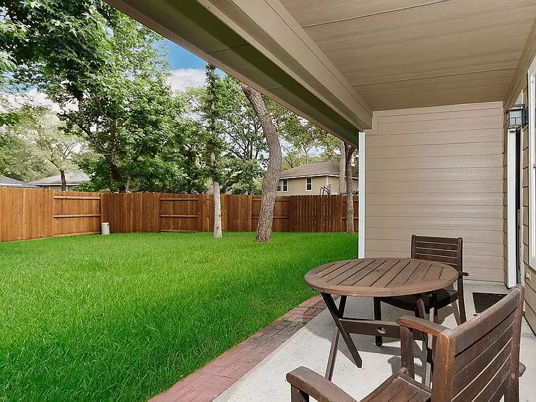 139 S Vesper Bend Cir — Photo 17