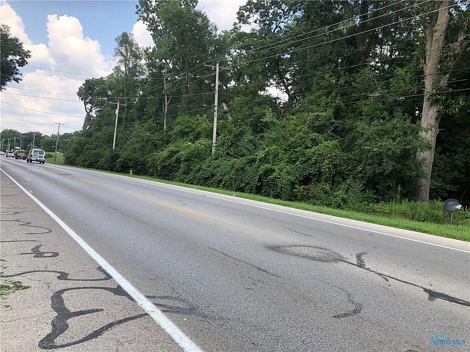 2nd image of 302 N McCord Rd