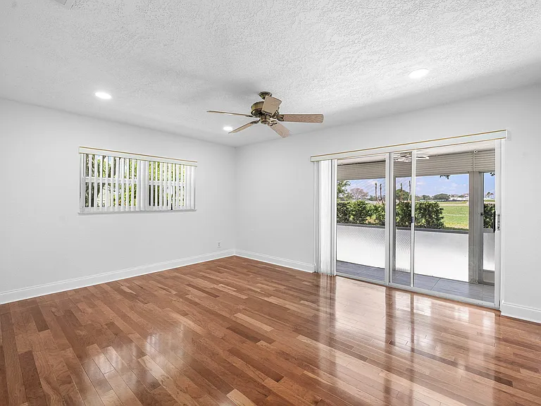2303 Lowson Blvd #D — Photo 11