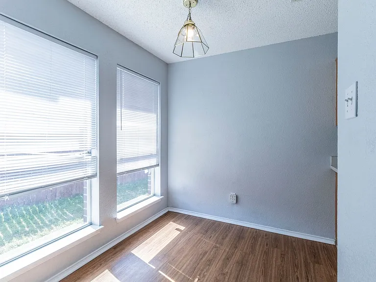 6433 Riverwater Trl — Photo 6