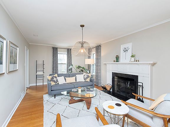4th image of 5972 N New Jersey St