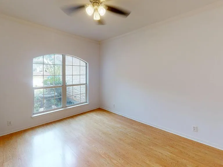 403 Maple Run — Photo 6