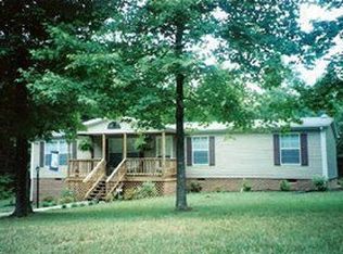 451 Redd Shop Rd, Farmville, VA 23901