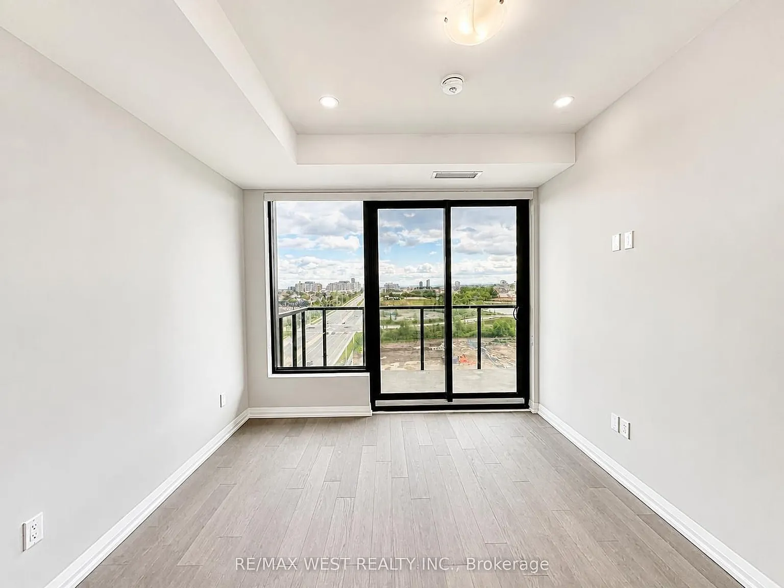 Clockwork Condos — Photo 2
