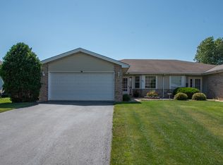 337 Pine Ridge Cir, Lowell, IN 46356
