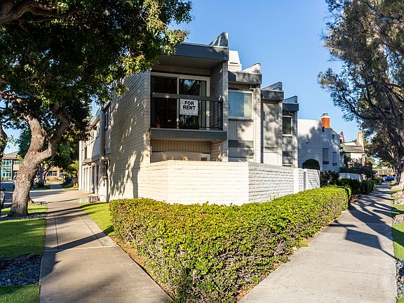 5th image of 748 Olive Ave