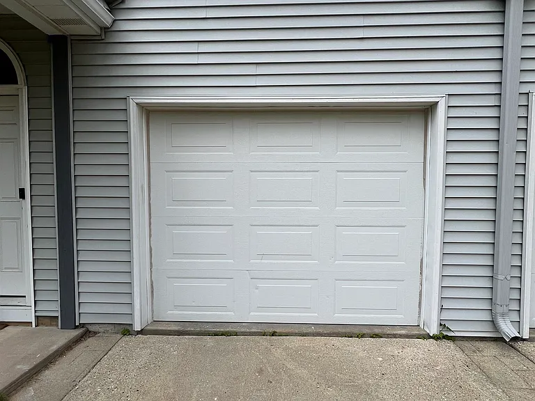 6649 Windsor Commons Ave — Photo 37