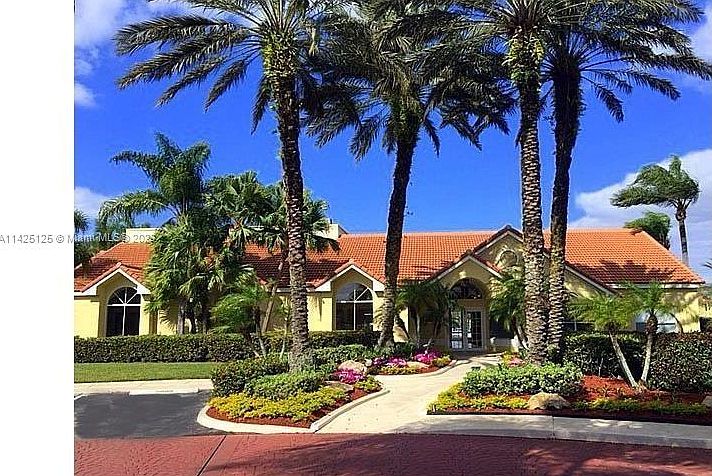 1st image of 437 Vista Isles Dr APT 2228