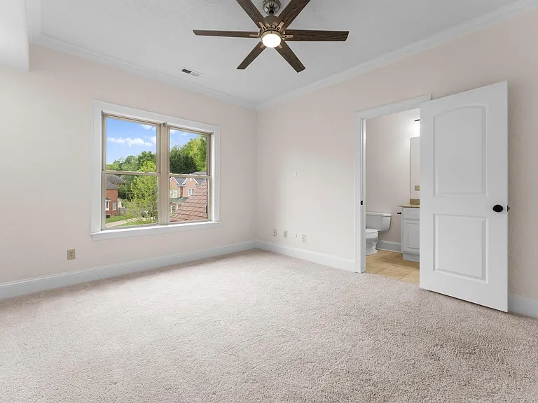 7307 Roseland Ave — Photo 36