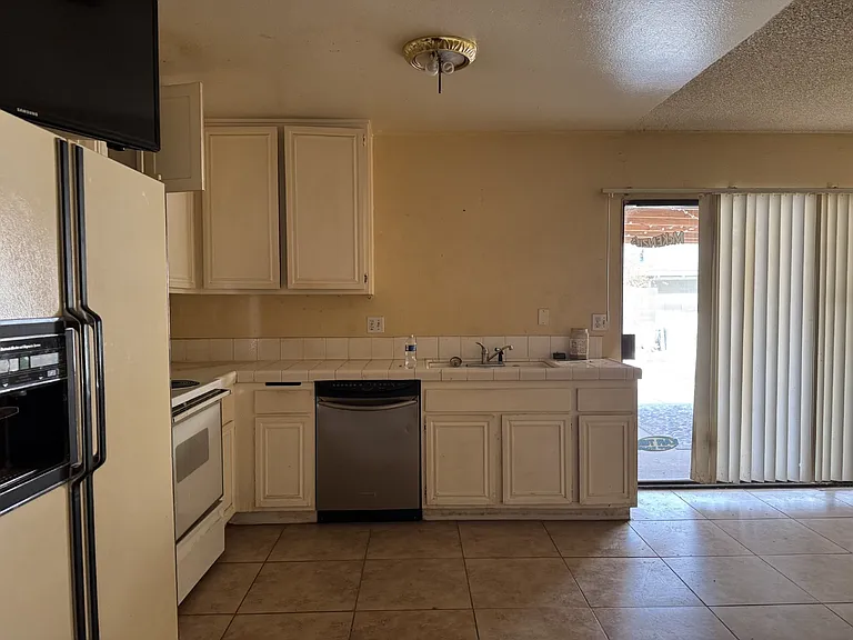 4879 Summerhill Rd — Photo 8