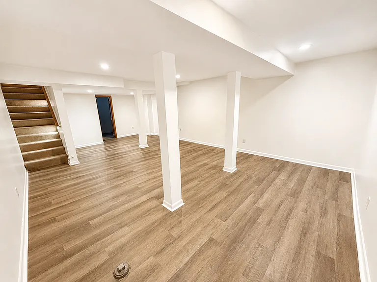 793 Collingwood Dr — Photo 23