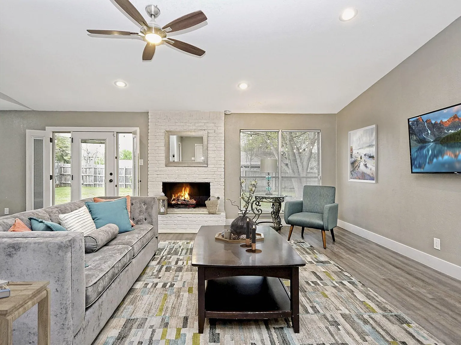 4008 Eton Ln — Photo 3