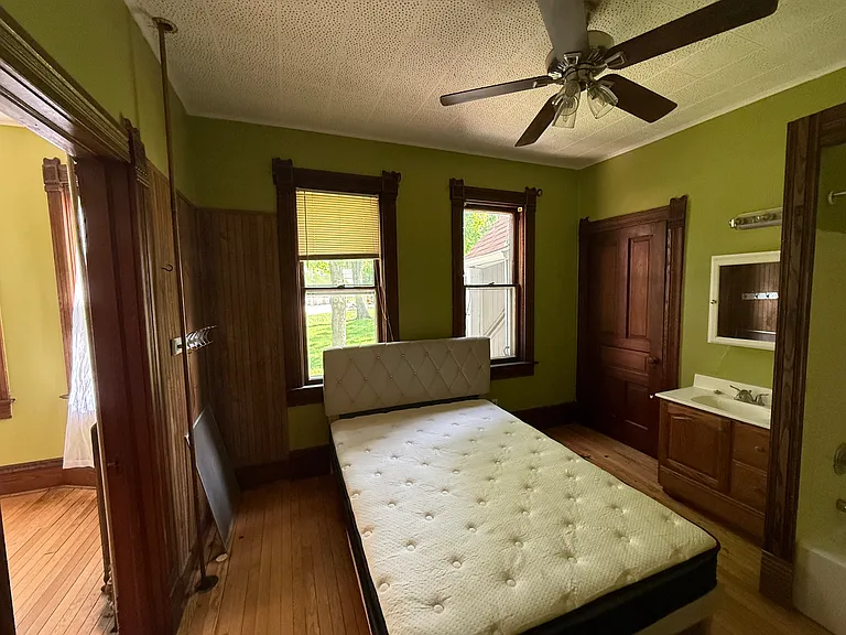 204 Market St #A — Photo 9