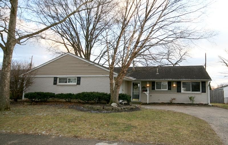 1st image of 6545 Roselawn Ave