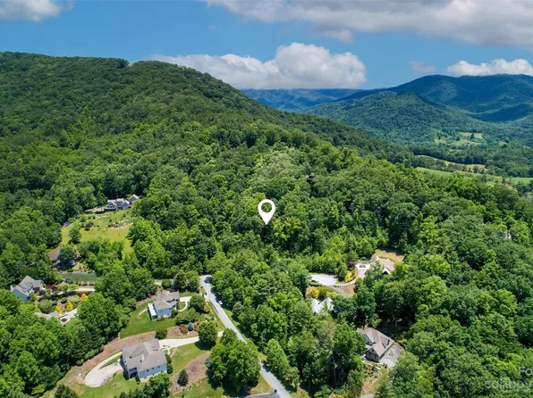 158 Twin Courts Dr #219, Weaverville, NC 28787