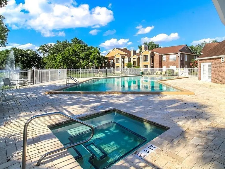 4200 Thornbriar Ln #E306 — Photo 10