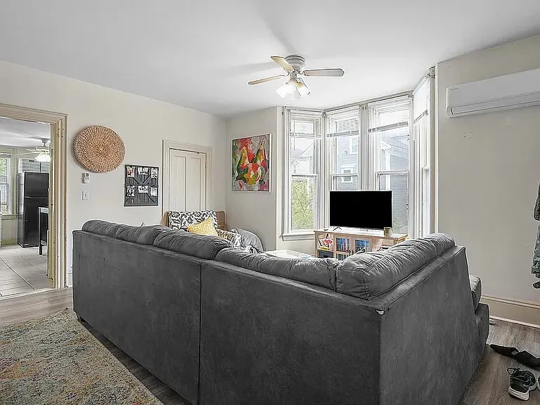 281 Williams St #2 — Photo 37