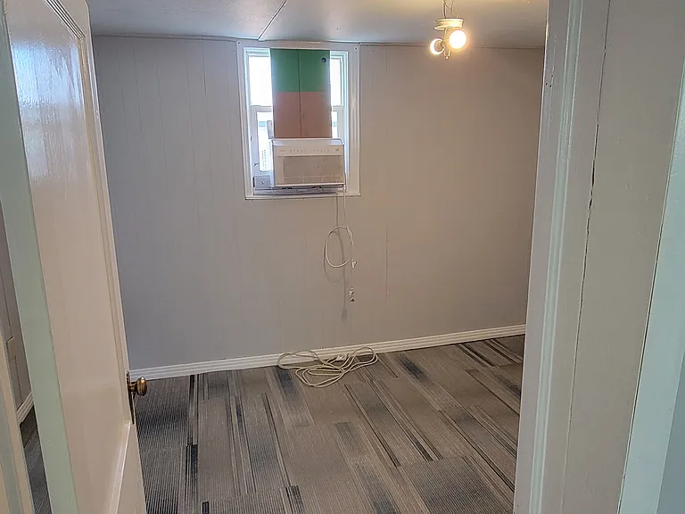 1217 4th Ave #2 — Photo 5