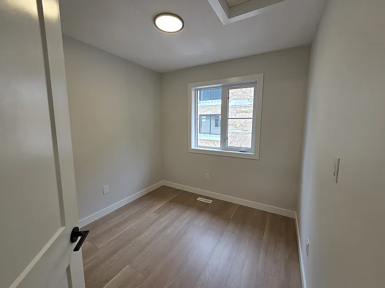 6203 109a St NW #1 — Photo 6
