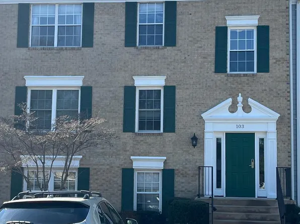103 Fort Evans Rd SE APT F, Leesburg, VA 20175