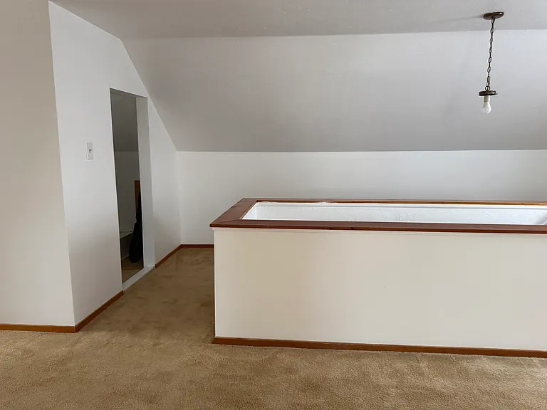 1011 Parkleigh Dr — Photo 14