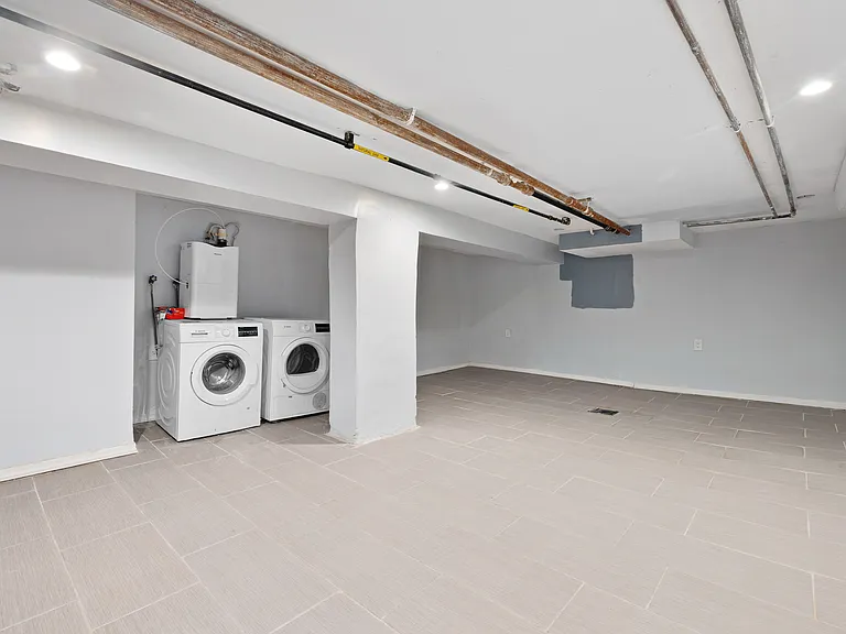 286 Clifton Pl #GARDEN — Photo 16