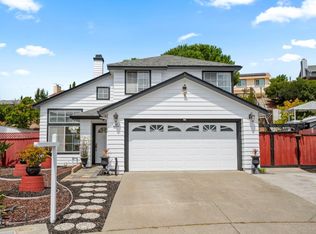 106 Carousel Dr, Vallejo, CA 94589