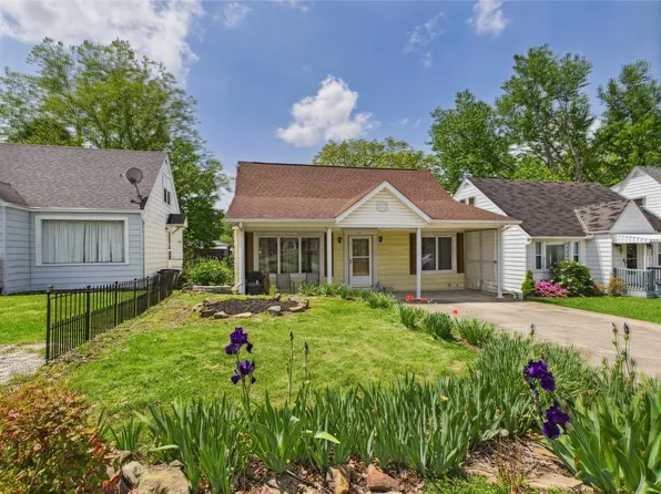 261 Forest Rd, Huntington, WV 25705