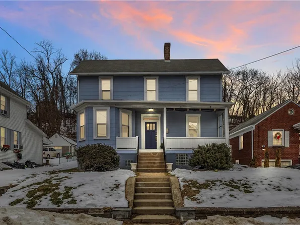 229 E College St, Canonsburg, PA 15317