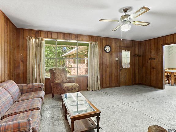 3rd image of 1878 Chevelle Dr