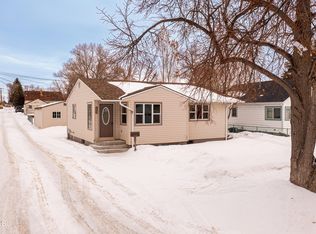 415 7th St E, Williston, ND 58801