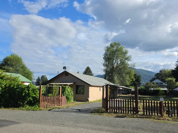 365 W 10th Ave, Kettle Falls, WA 99141