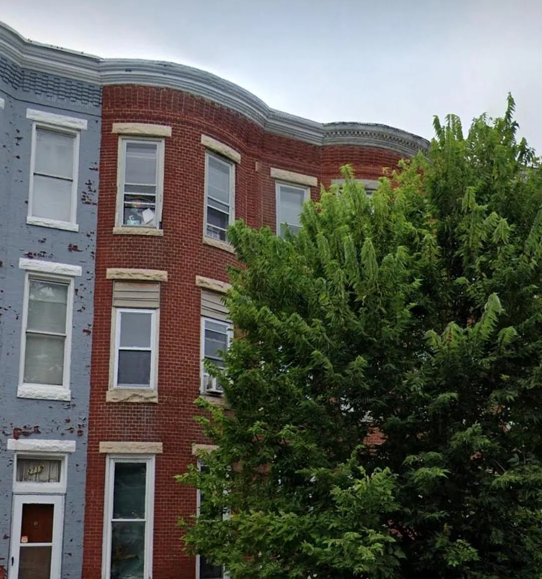 4 bed, 1.0 bath, 1200 sqft, $1,450 — Photo 1