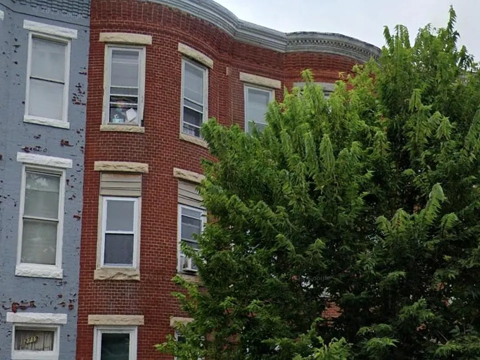 2127 Greenmount Ave