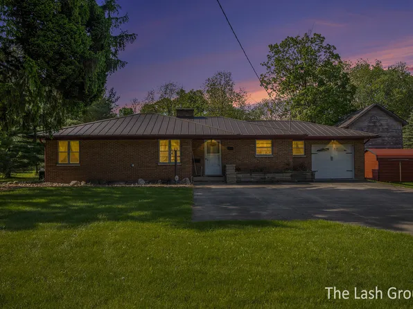 411 W Capital Ave, Bellevue, MI 49021