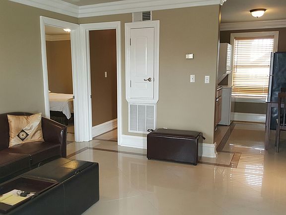 4th image of 2601 Amelia St APT 203
