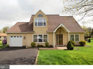 7 Kolb Ct, Perkasie, PA 18944