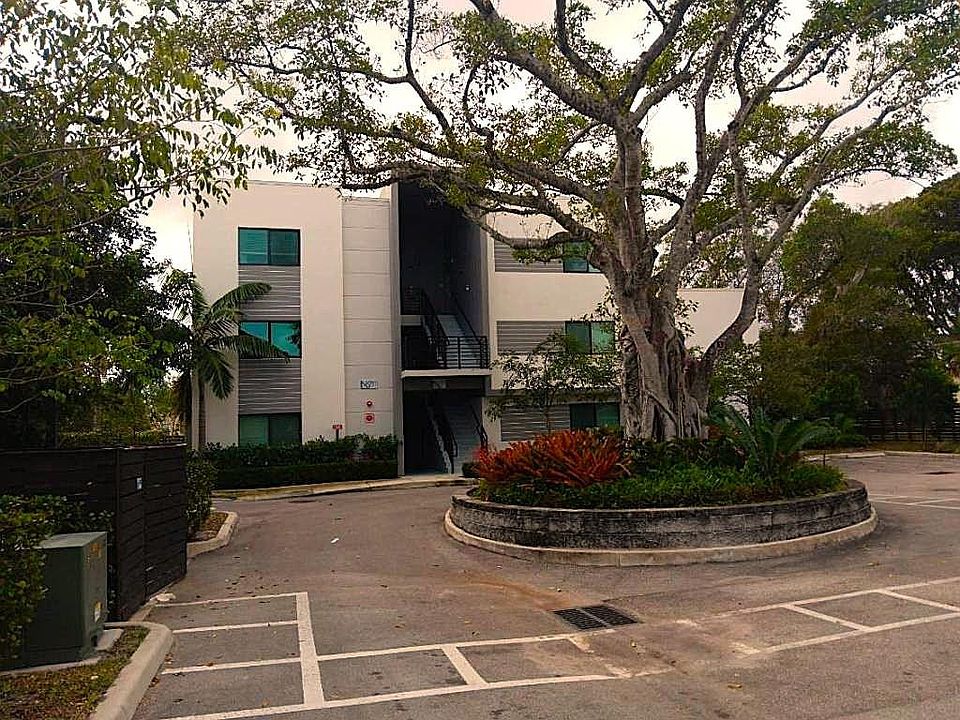 1st image of 3050 NW 68th St Unit 1302