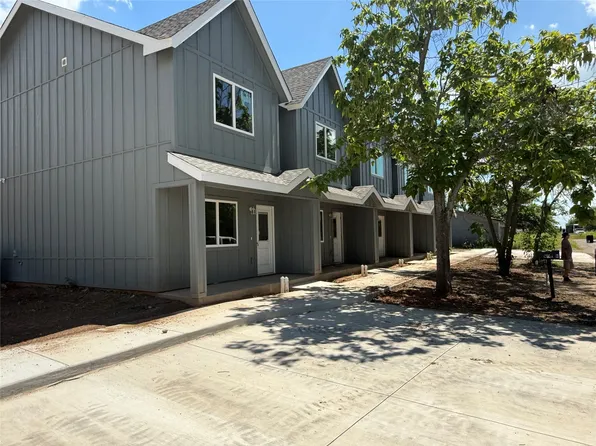 105 W North St, Itasca, TX 76055