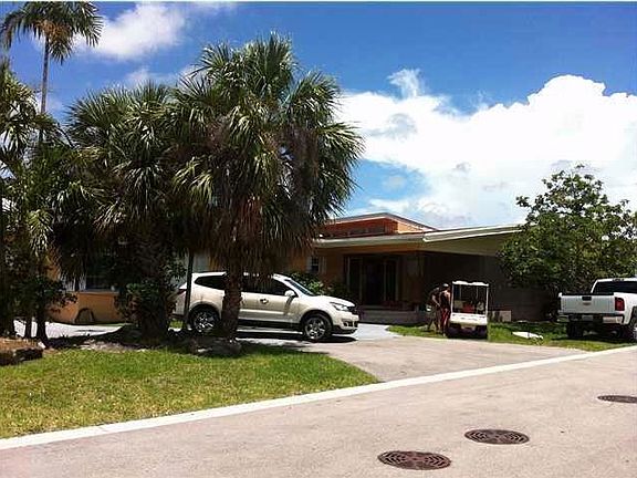 3rd image of 501 N Shore Dr
