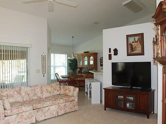 4th image of 26920 Honeymoon Ave