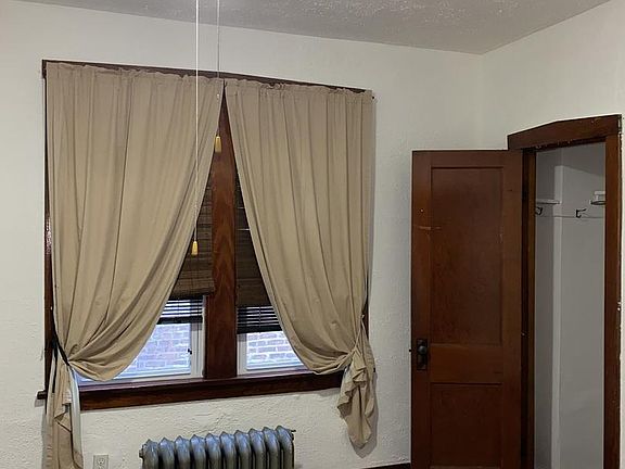 4th image of 5949 S Albany Ave #2