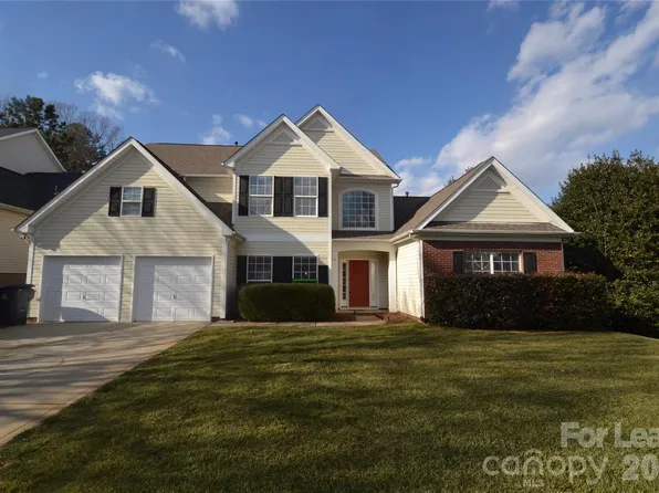 8817 Saint Brides Ct, Huntersville, NC 28078